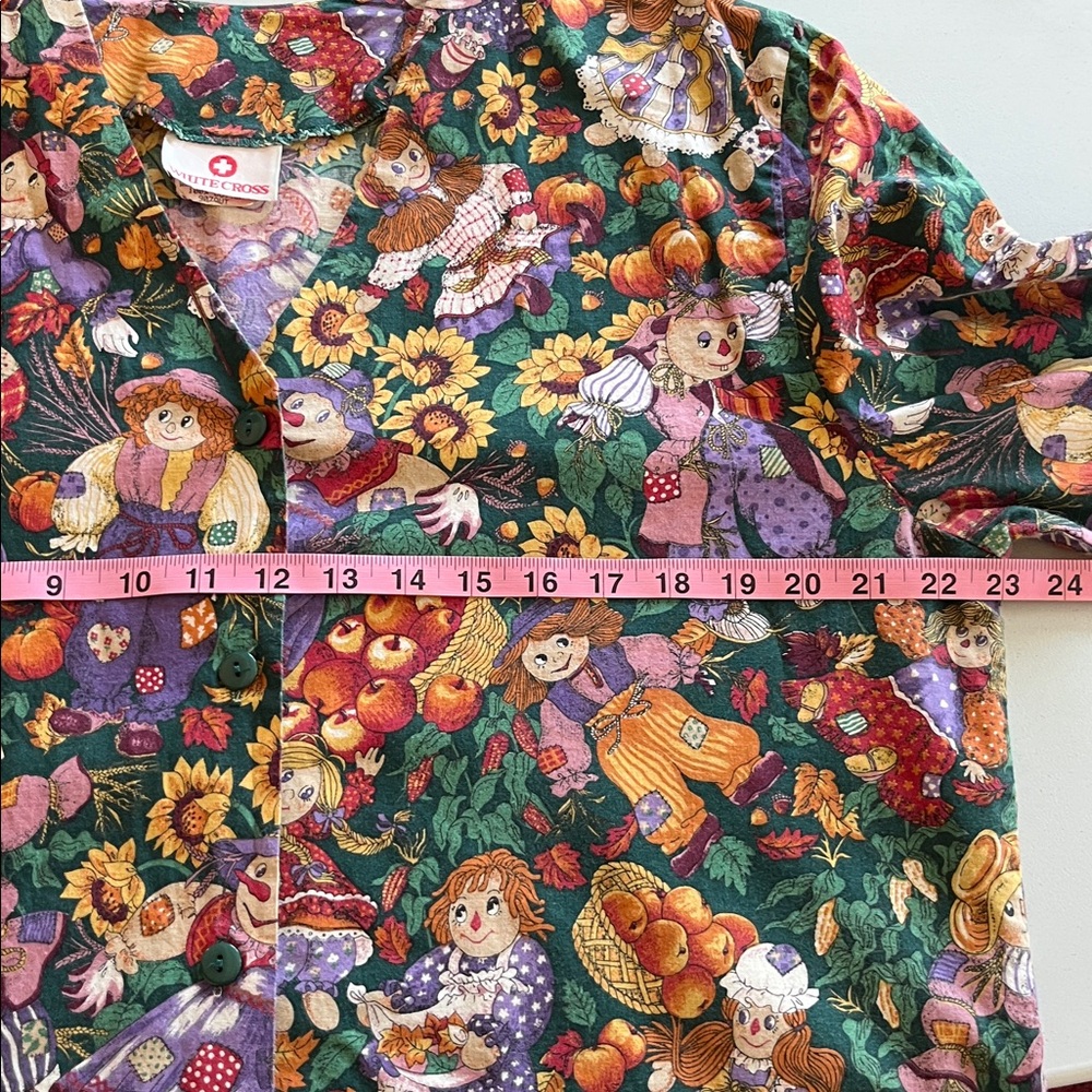 White Cross Fall Print Lab Coat - Picture 5 of 12